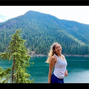 Meet your Posher, Alyssa